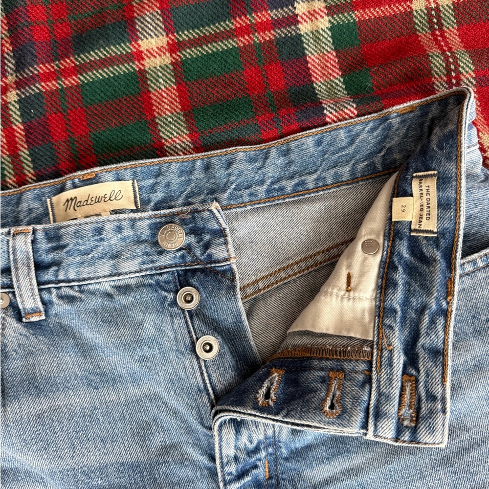 Madewell Darted Barrel-Leg Jeans - Light Blue - Picture 4 of 4